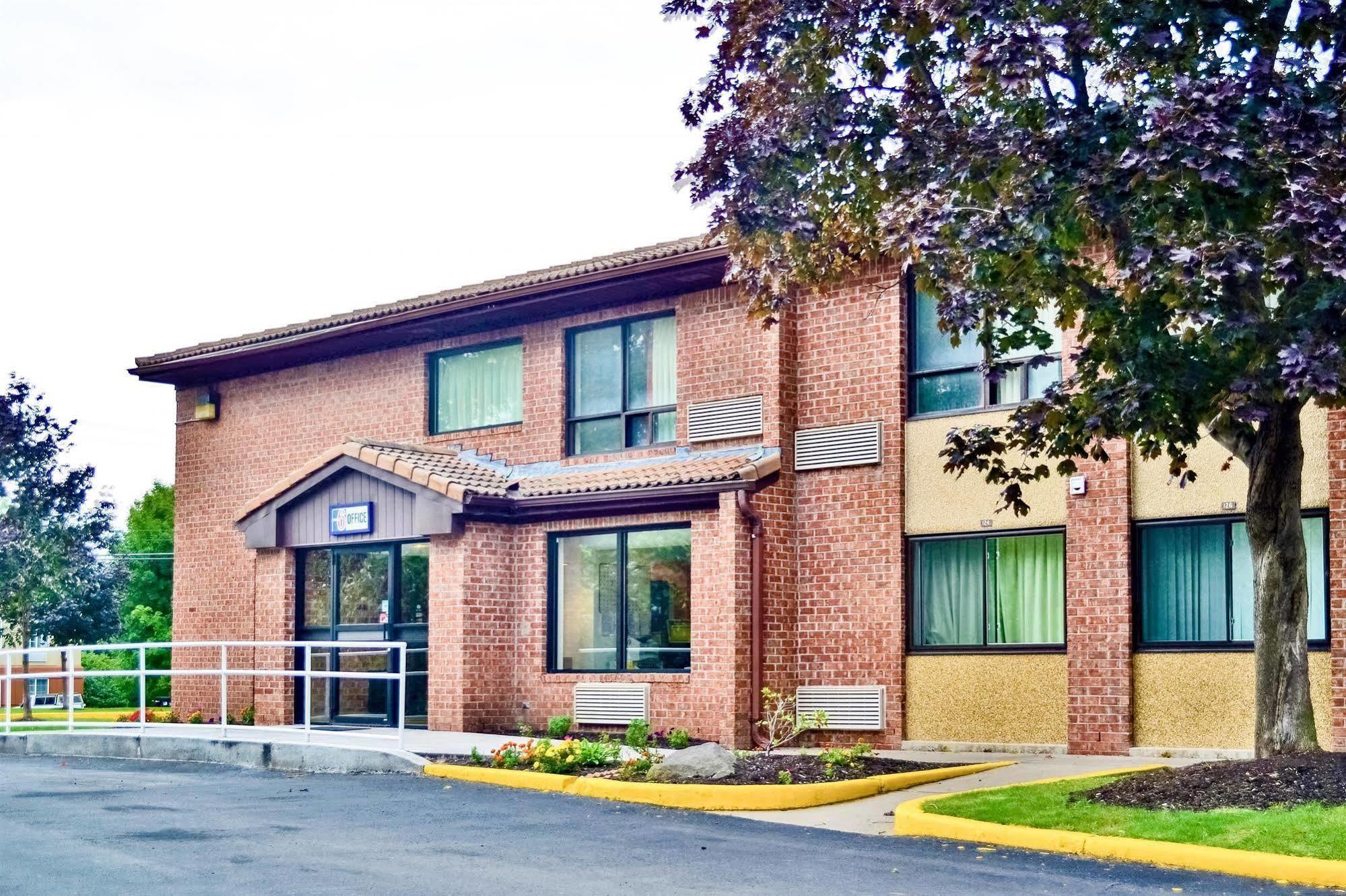 6 East Syracuse, Ny - Airport Hotel 3*